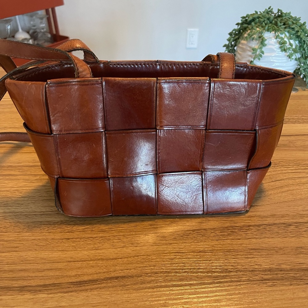 Woman’s purse.
